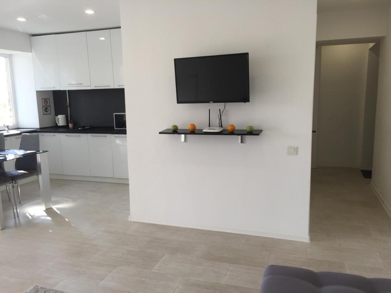 Top View Apartment In The Center Херсон Екстериор снимка